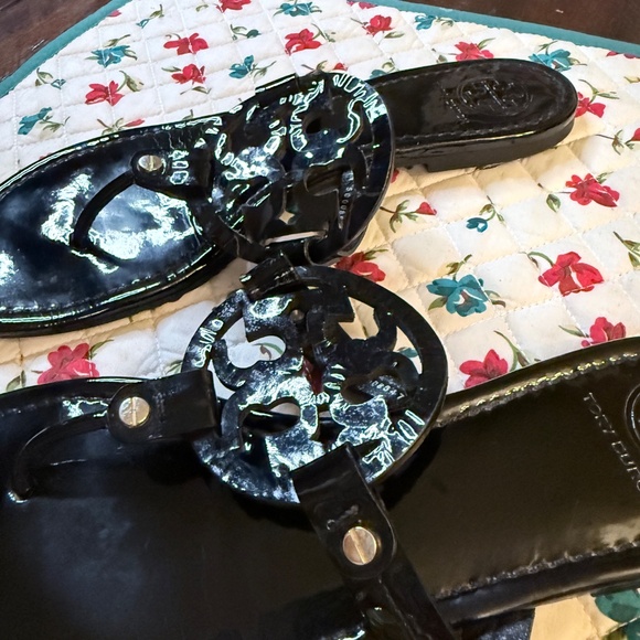 ✨ Tory Burch Miller Sandals – Size 11 – Black Patent – Like New ✨ - Picture 6 of 12